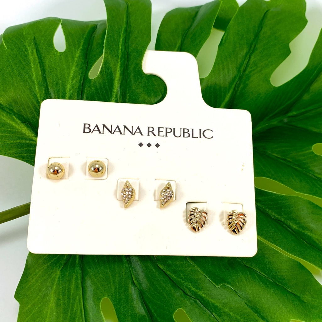 Nwt Banana Republic Card Of 3 Pierced Stud Earrings 14$